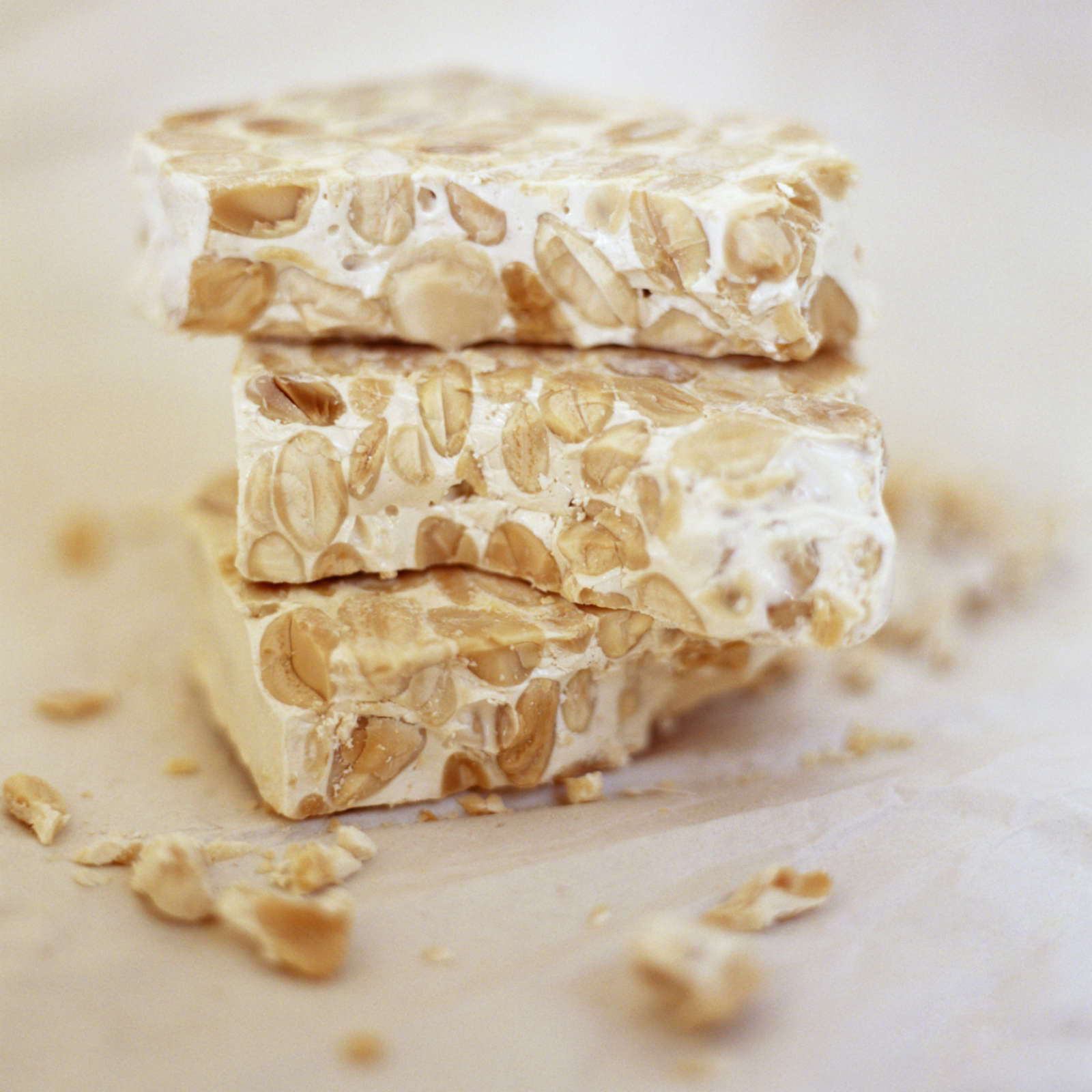 Nougat, recettes, vidéos et dossiers sur nougat - Cuisine Actuelle