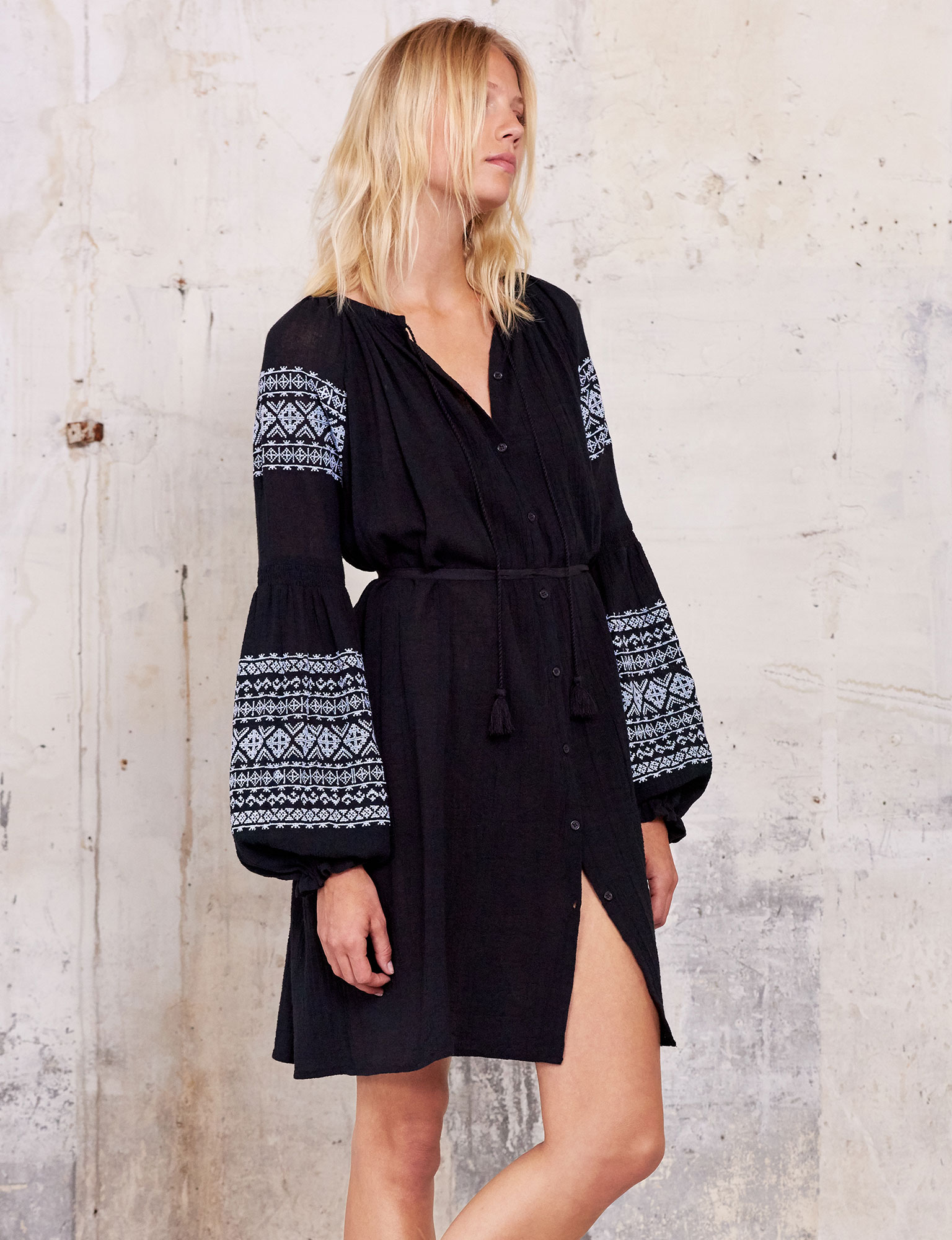 Mode Robes Robes chemisiers Zara Basic Robe chemisier noir style d\u00e9contract\u00e9 