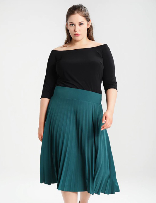 Mode ronde : 20 jolies jupes grande taille à shopper dans les collections  printemps-été 2018 pour mettre en valeur vos formes - Femme Actuelle