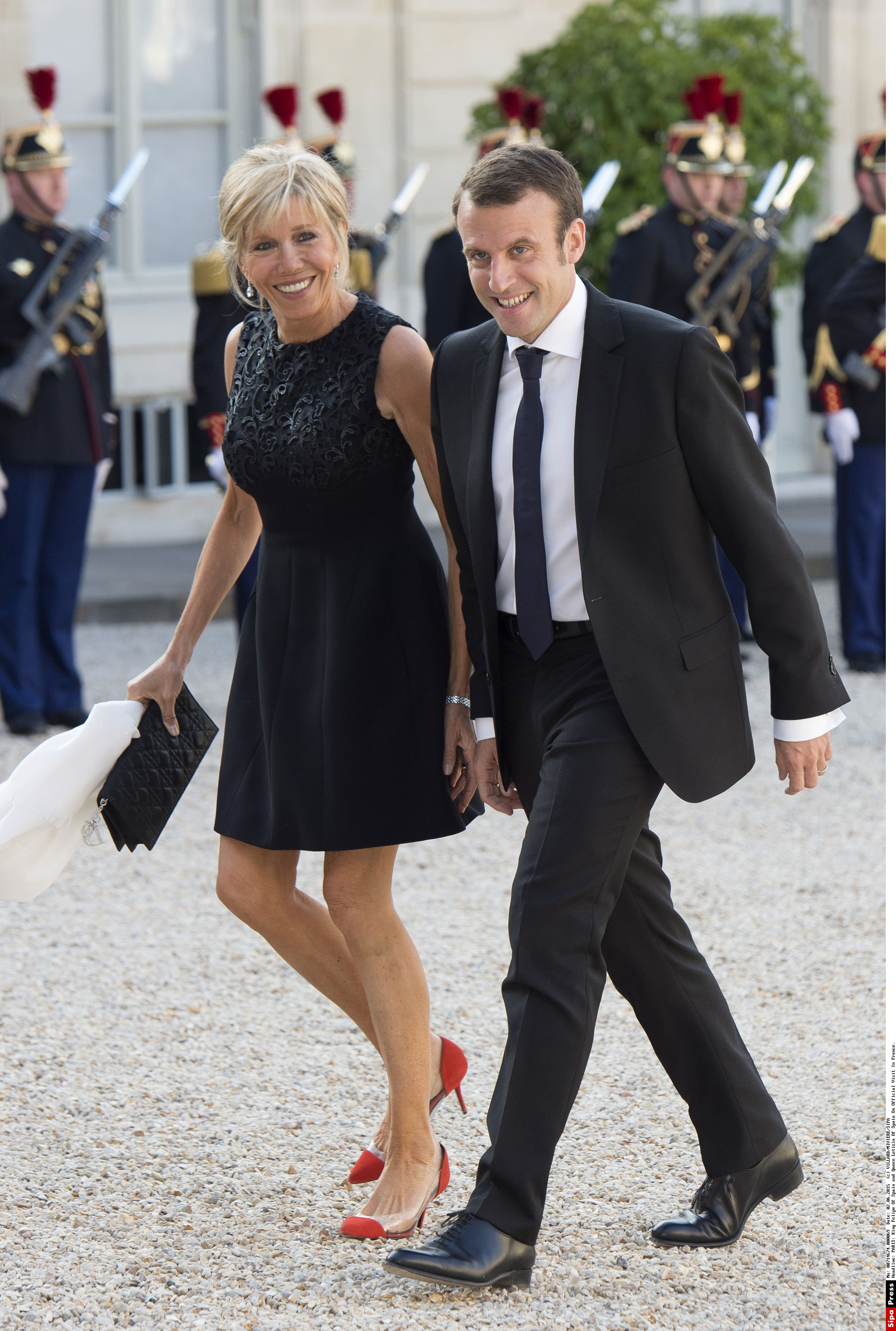 Evolution Physique Brigitte Macron Jeune Prof Brigitte Macron : de professeure à Première dame, retour sur son évolution  - Télé Loisirs