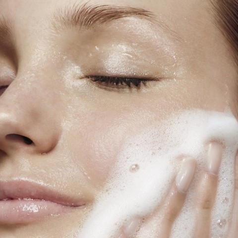 Clarins ou l\'art du démaquillage à l\'eau en douceur