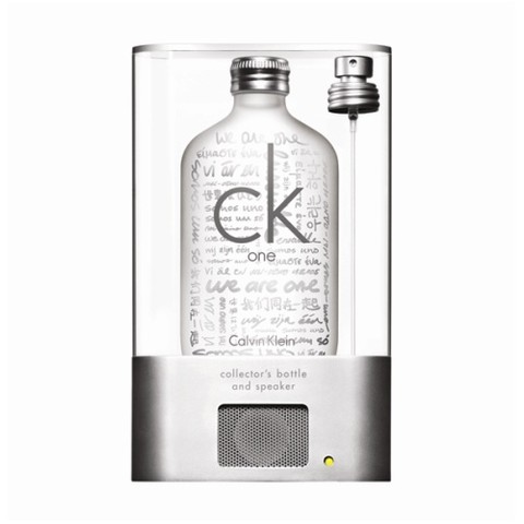 Tous à l\'unisson avec ck one de Calvin Klein