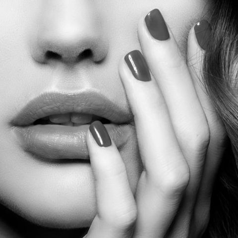Balmain lance une collection de vernis