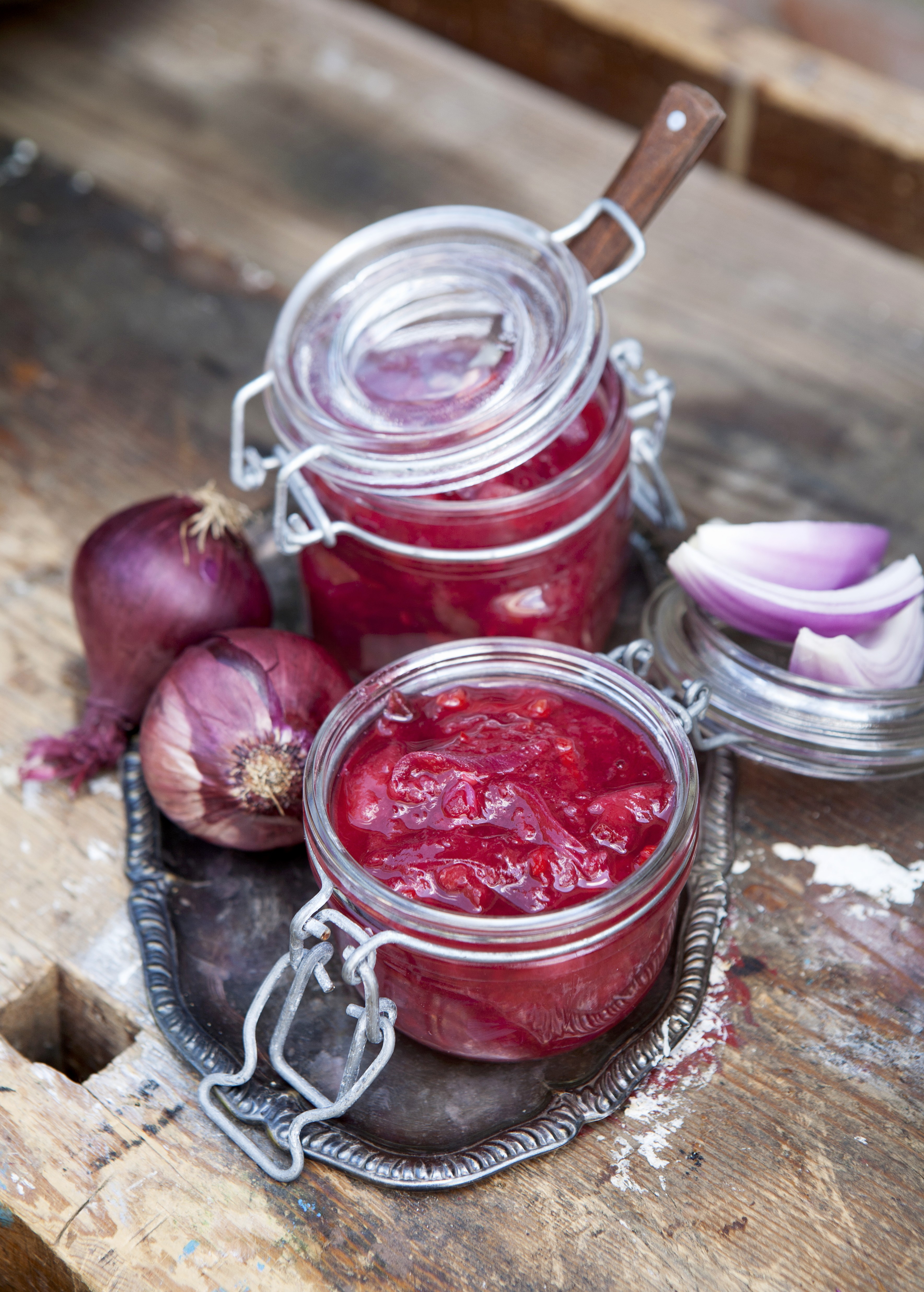 Confiture d'oignons, compote d'airelles et chutney de figues