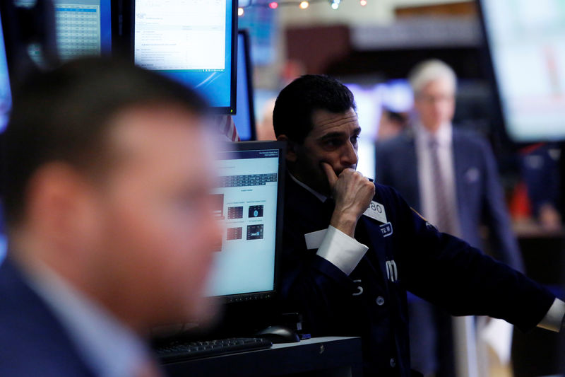 Wall Street recule à l'ouverture, les "techs" souffrent encore
