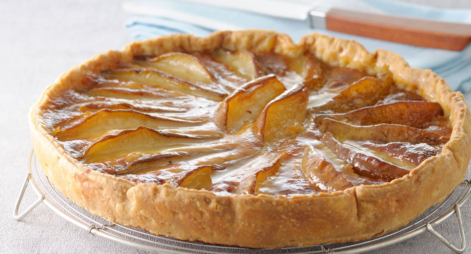 Tarte Tatin Aux Quetsches De Laurent Mariotte Tarte aux poires : nos meilleures recettes - Femme Actuelle