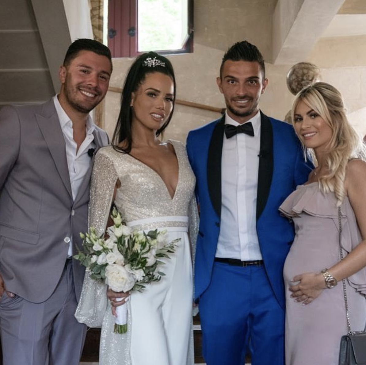 Mariage Manon Et Julien Robe Julien, Tiago, Les Marseillais... Le Best-of Instagram de Manon Tanti -  Télé Loisirs